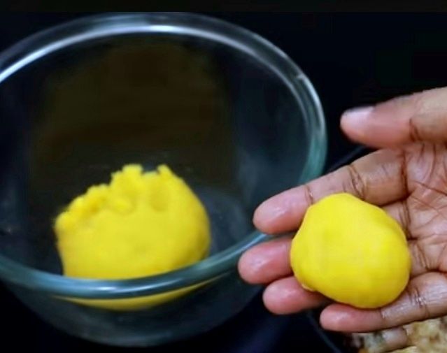 Step 2.1: Make balls from the mixture and slightly flatten them with your hands