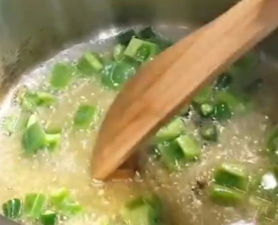 Step 1.1: Add green chilli and capsicum