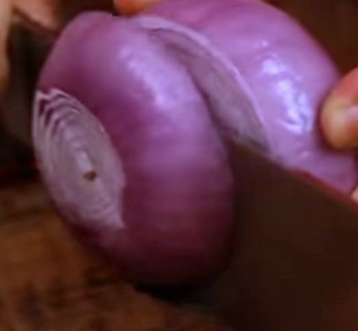 Step 1.1: Peel and cut the onion into 3 portions in round pieces to get nice broad rings