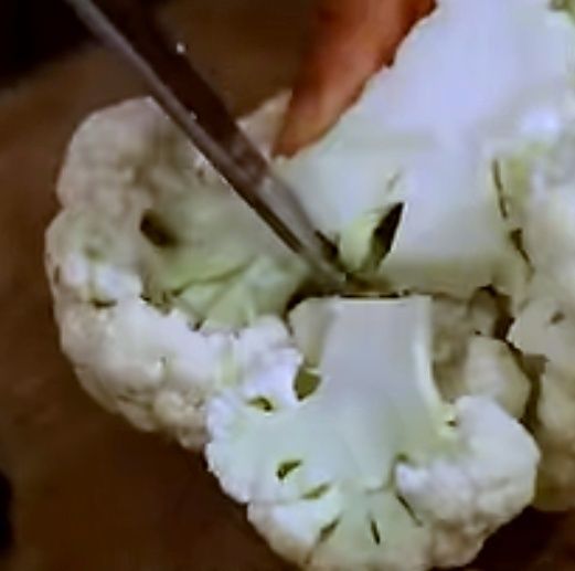 Step 1.1: Cut the cauliflower into small florets