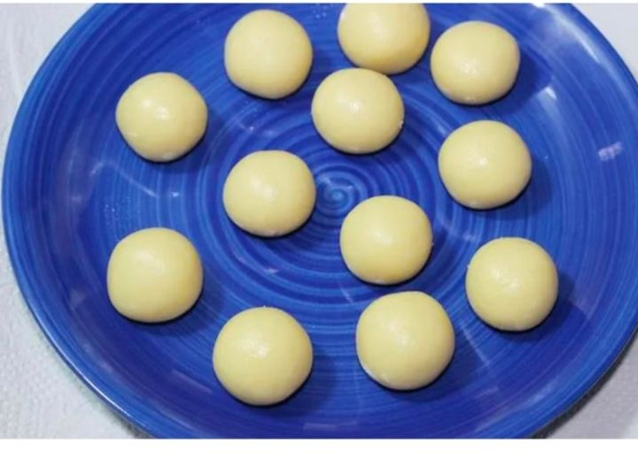 Step 3.1: After resting the dough, prepare small ball-sized jamuns