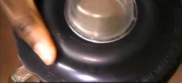 Step 3.3: Blend until the mixture is smooth