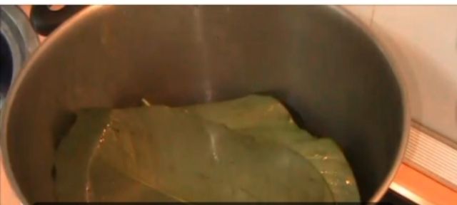 Step 5.2: Cover the wraps with Uma leaves