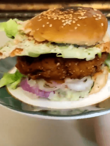 Homemade Aloo Tikki Burger recipe