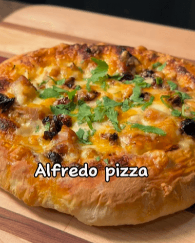 Chicken Alfredo Pizza with Sun-Dried Tomatoes recipe