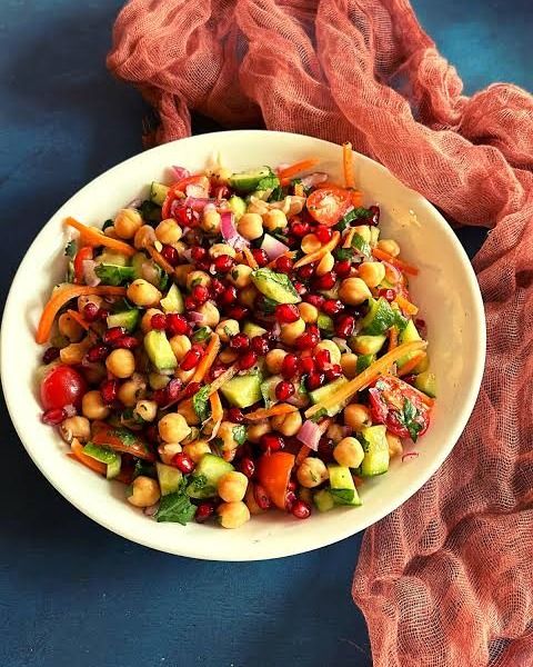 High-Protein Weight-Loss Salad (Detox Bowl) recipe