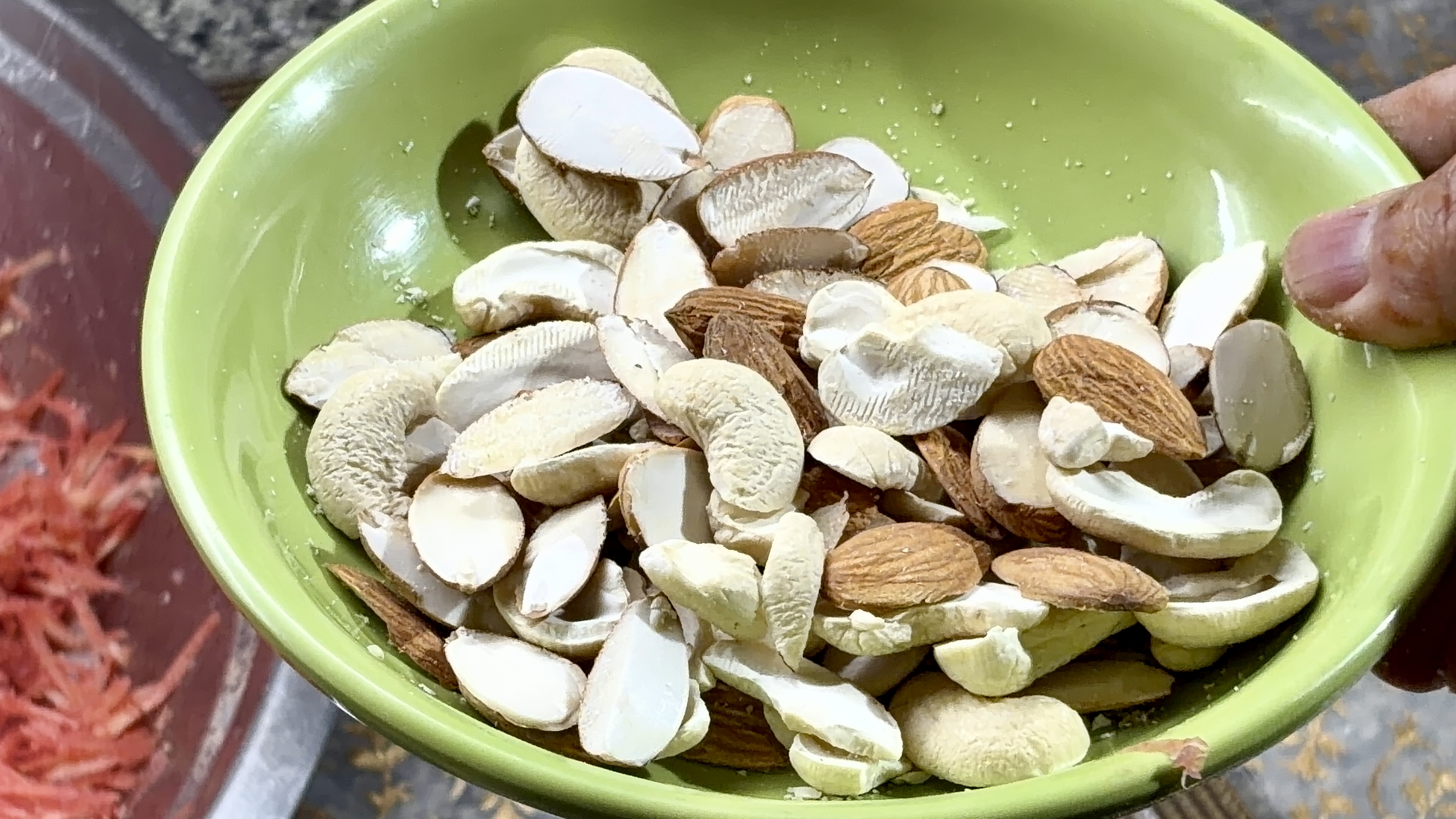 Step 1.1: Thinly slice the almonds and cashews and set aside