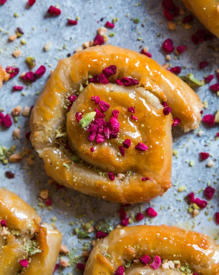 Almond Mhencha recipe