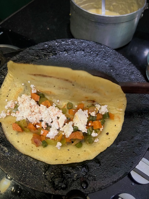 Step 4.1: Fold and cook for another 30–40 seconds