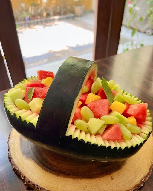 How to Carve a Beautiful Watermelon Fruit Basket recipe