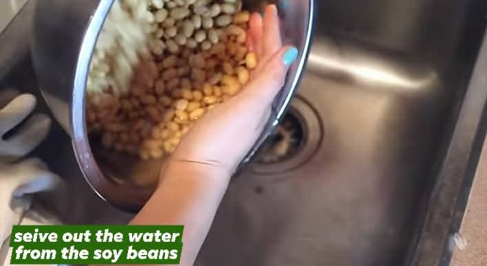 Step 1.1: Sieve out the water from the soya beans