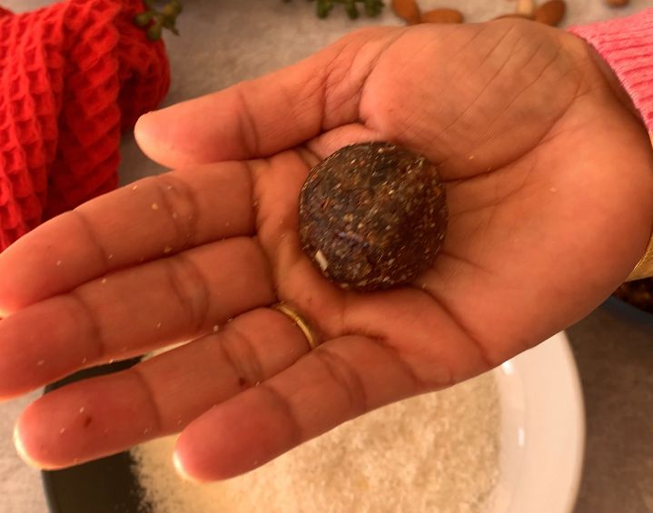 Step 1.1: Take about a tablespoon of the mixture and roll it between your palms to form a ball