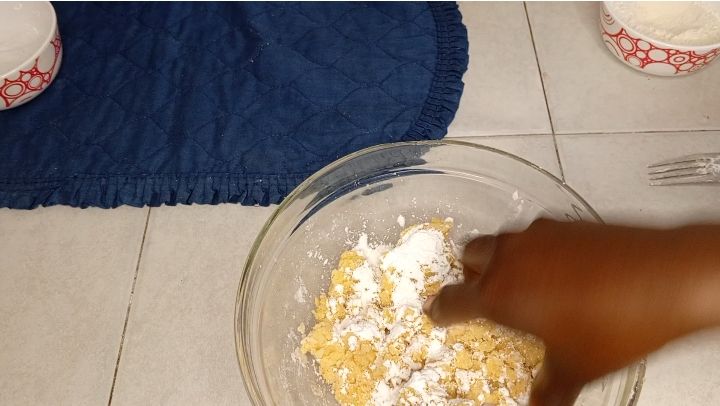 Step 2.1: Add your cornflour and do the mixing