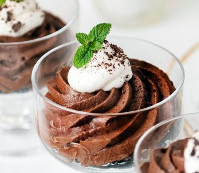 Step 1.1: You can fill the dishes evenly, but leave a little space at the top if you want to add any garnishes or toppings later (like whipped cream, berries, or chocolate shavings)