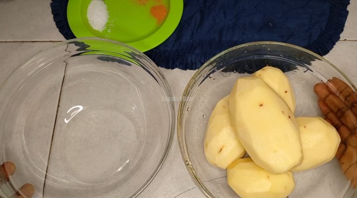 Step 1.1: After washing your potatoes cut them into desired pieces