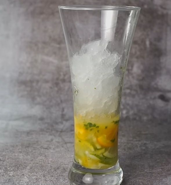 Step 1.1: Add crushed ice
