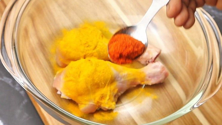 Step 1.2: In a mixing bowl, add the chicken drumsticks