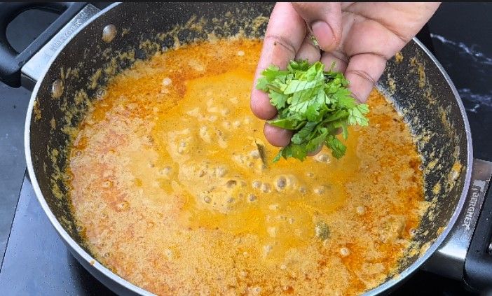 Step 2.1: Finally, add chopped coriander and serve