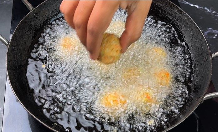Step 1.2: Heat oil in a deep frying pan