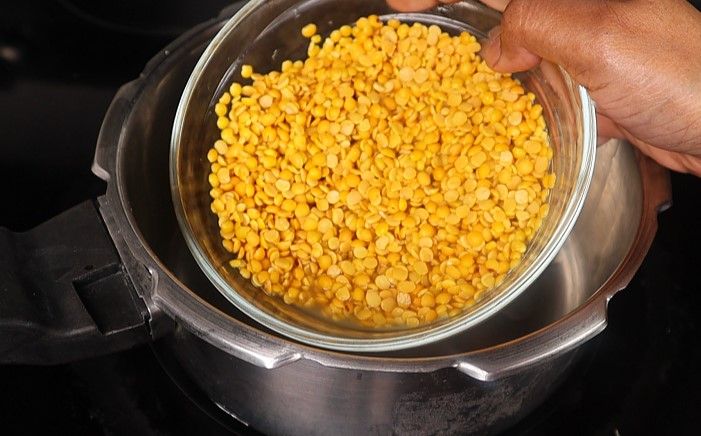 Step 2.1: Rinse the toor dal and moong dal thoroughly in water