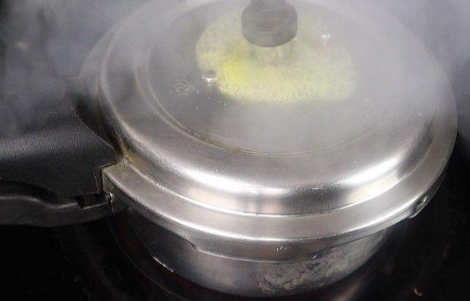 Step 2.2: Cover with the lid of the [pressure cooker](https://amzn
