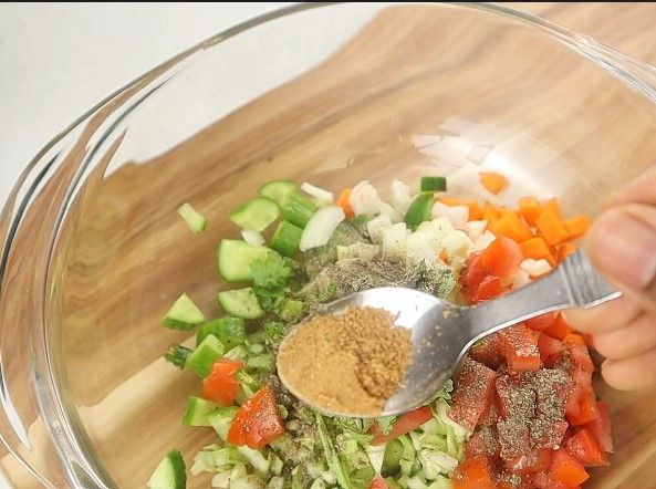 Step 1.5: Add chili, coriander leaves, Mint leaves, pepper, [chaat masala](https://amzn