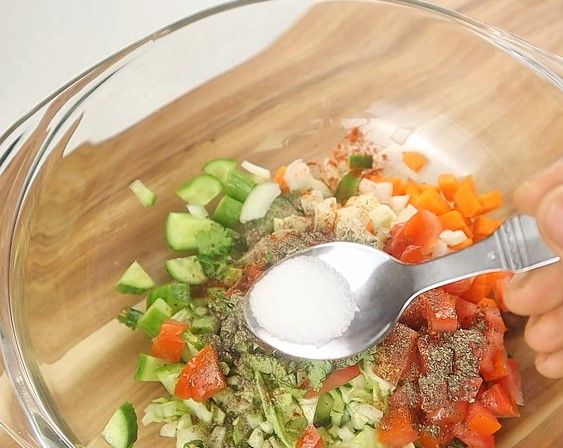 Step 1.7: Add chili, coriander leaves, Mint leaves, pepper, [chaat masala](https://amzn