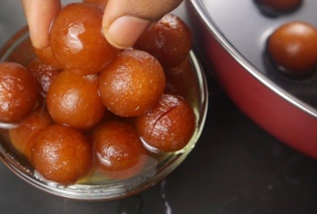 Step 2.1: Serve the gulab jamuns in a bowl, optionally with vanilla ice cream on top