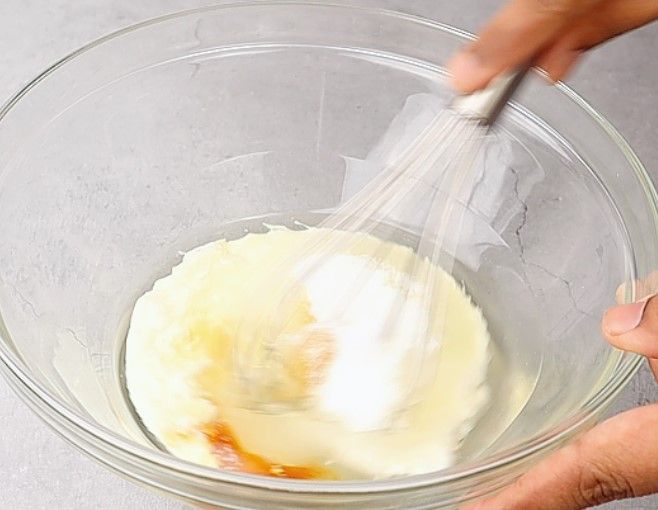 Step 1.5: In a [mixing bowl](https://amzn