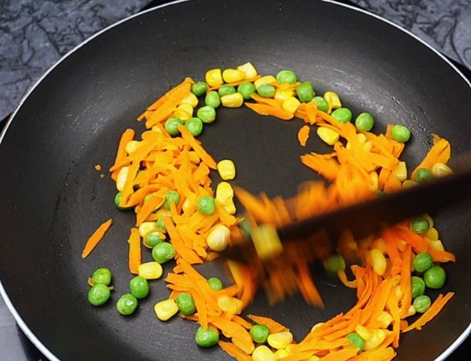 Step 3.5: In a pan over low flame, heat [olive oil](https://amzn