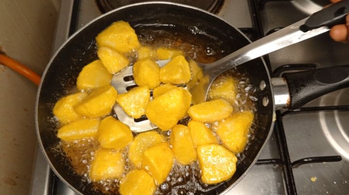 Step 1.2: Once ready,deep fry them for 15 mins under medium high heat
