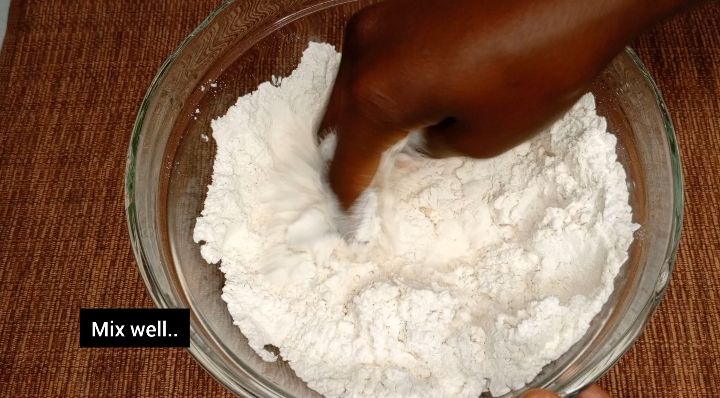 Step 1.1: Add 2 tablespoons of Cooking oil into the mixture and mix well