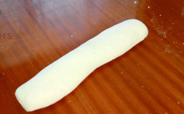 Step 1.4: Cut the dough into 7 balls ,and thin roll them in circular shape