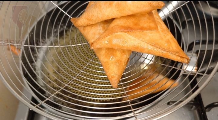 Step 1.1: Pocket fill them and not Overstuff them and deep fry them for 3 -4 mins under high medium heat
