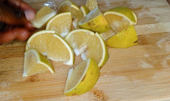 Step 1.1: Peel and segment the oranges