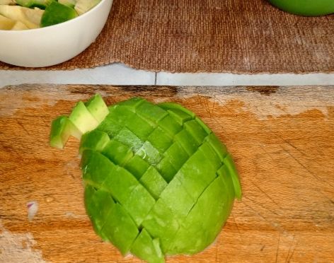 Step 1.3: Peel and slice the avocados