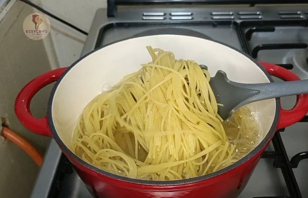 Step 2.1: Add the spaghetti to the boiling water and cook according to package directions, usually about 8-10 minutes, or until al dente