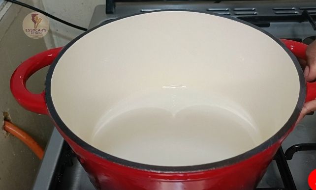 Step 3.2: While the pasta is cooking, heat the cooking oil in a large skillet over medium heat