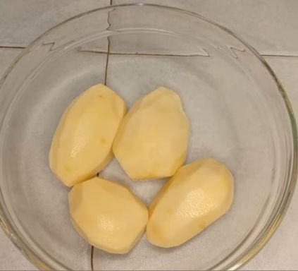 Step 1.3: Cut the potatoes into halves