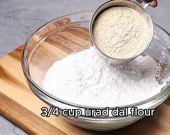 Step 1.2: In a [mixing bowl](https://amzn