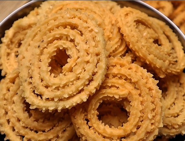 Step 3.1: Store the butter chakli in an airtight container for up to 10 days