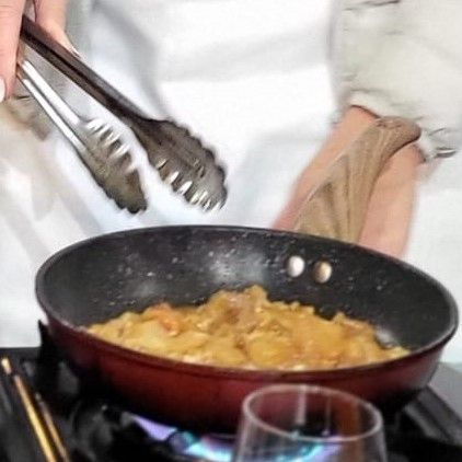Step 1.1: Heat a wok