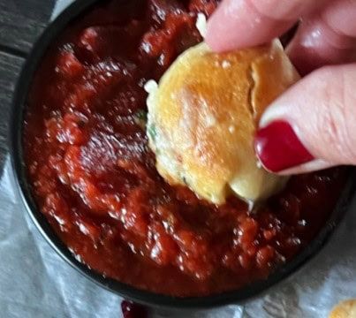 Step 3.1: Serve with a side of marinara, pizza sauce, or pesto for dipping