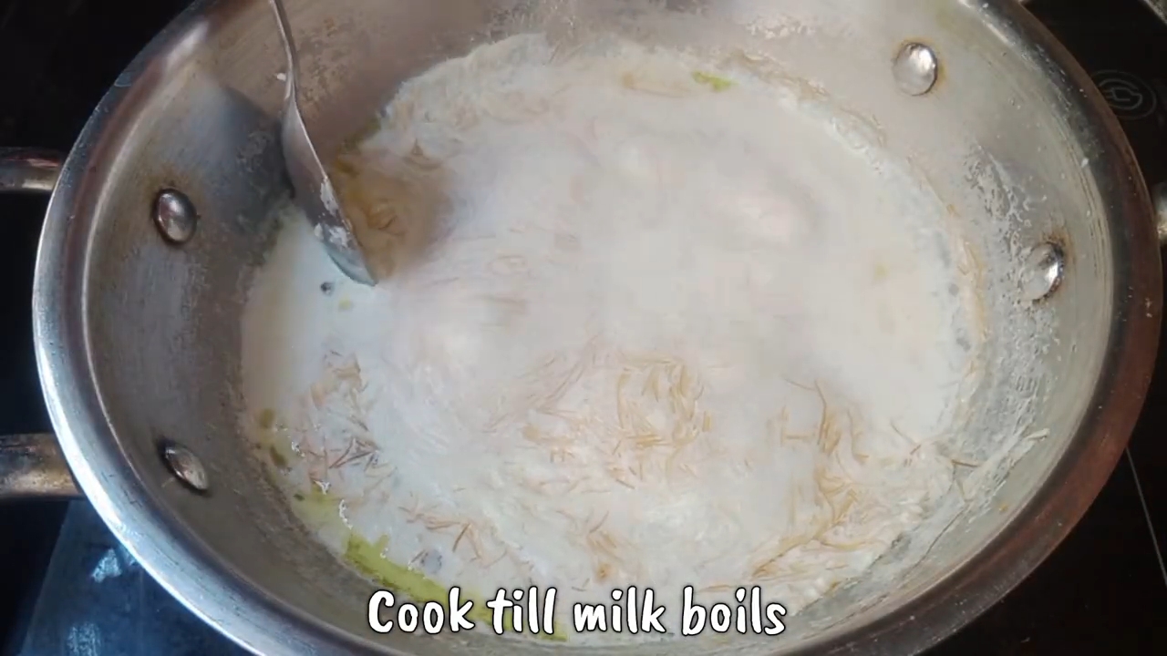 Step 1.1: Let the sevaiya cook in the milk while stirring occasionally