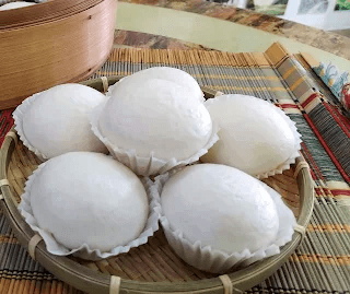 Step 2.1: After steaming, let the buns sit for 5 minutes before serving to maintain their soft texture