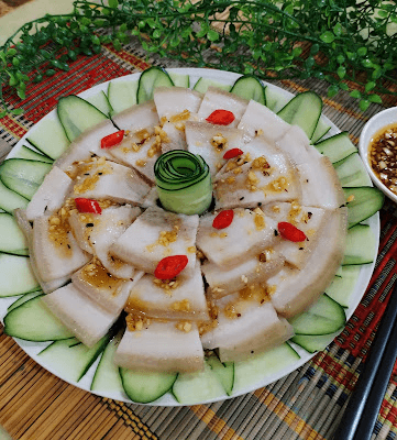 Sliced Pork Belly with spicy Chili Oil Sauce recipe