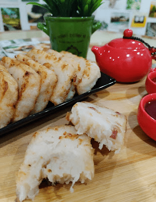 Step 2.1: Heat some oil in a pan