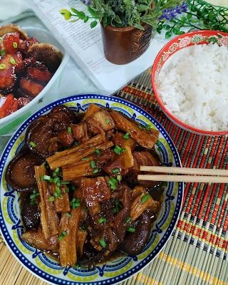 Slow Braised Pork Belly with Gula Melaka  recipe