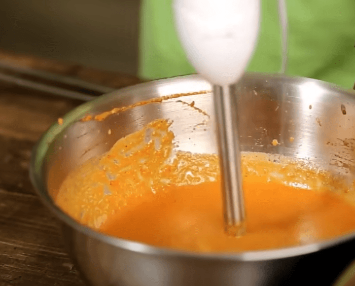 Step 1.1: Blend the mixture into a fine puree