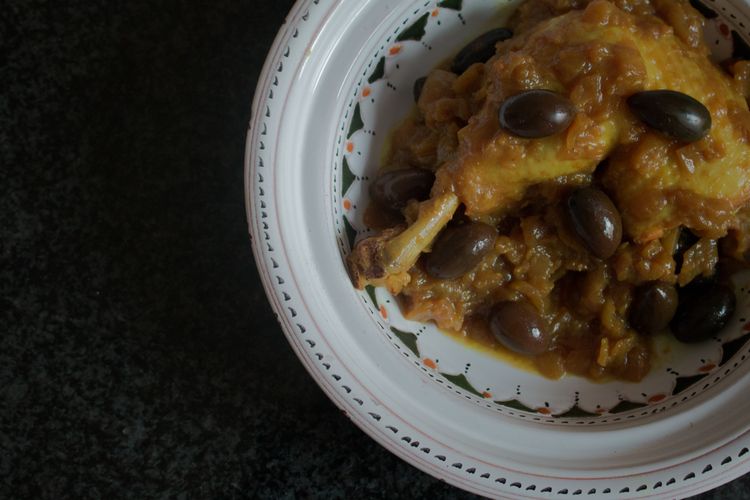 Chicken, Preserved Lemon and Olives Tagine – Chicken Mkalli recipe